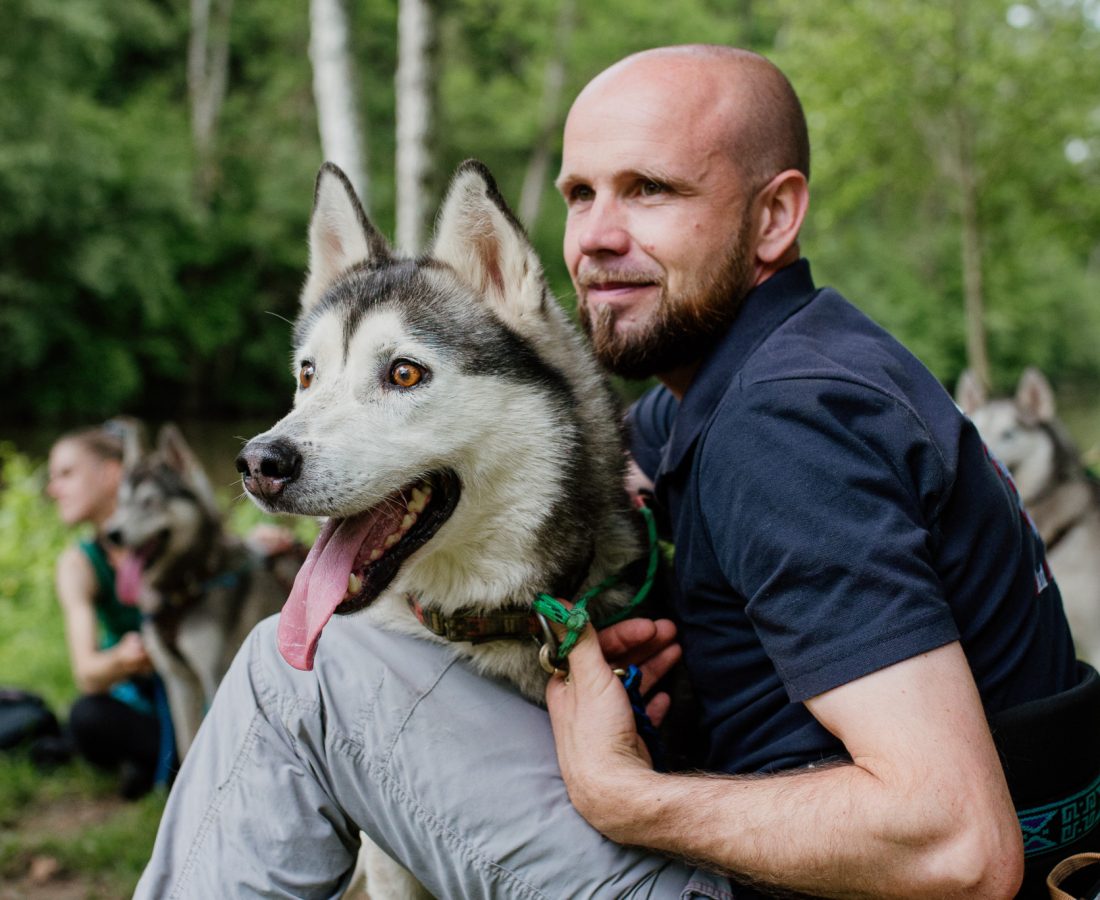 Cani-rando autour de Saint-Céneri-le-Gérei