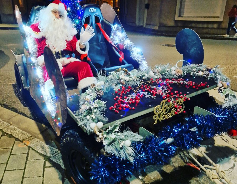 Père Noël en traineau
